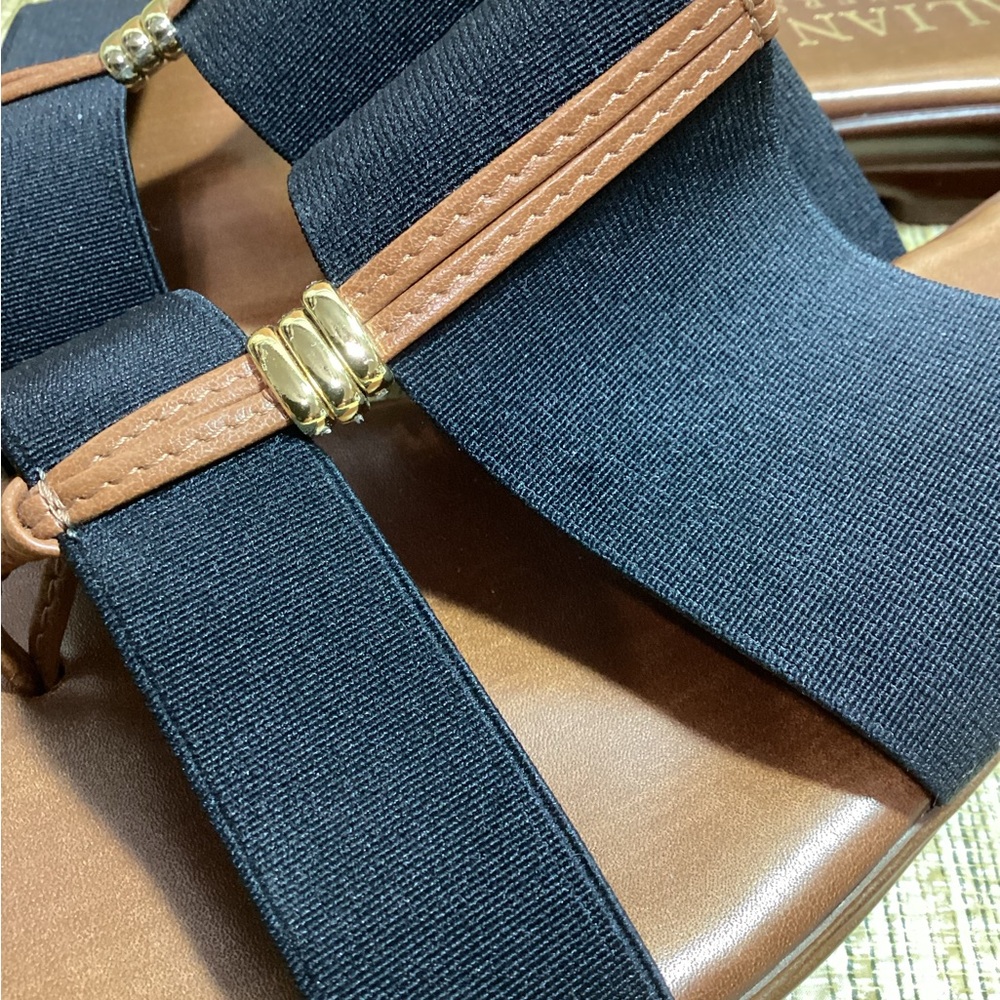 Italian Shoemakers Black and Tan Sandals - Picture 5 of 8